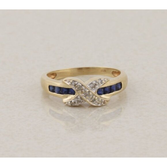 10k Yellow Gold Natural Blue Sapphire and Diamond Ring Size 7 1/2 - Picture 1 of 7